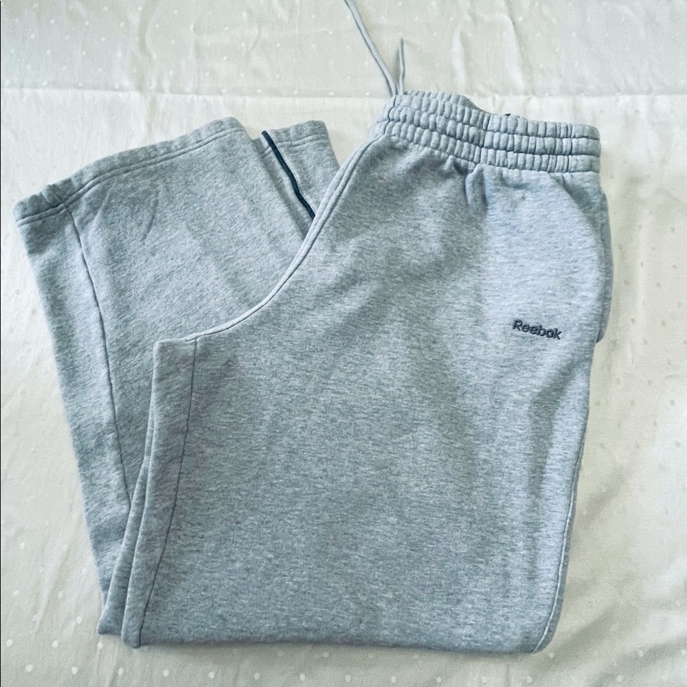 2 pair of Men’s XL sweat pants